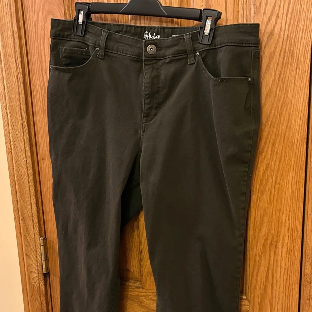 Style & Co. Dark Green Curvy Skinny Leg Jeans - Picture 8 of 8